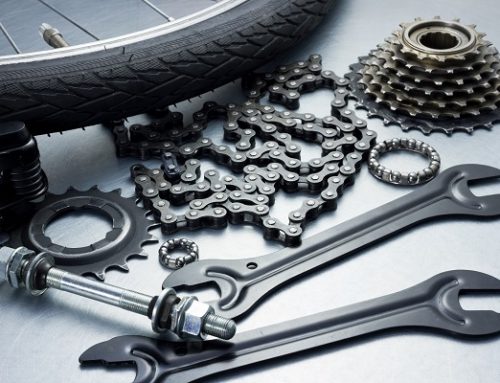 Cambiar o reparar la cadena de la bicicleta