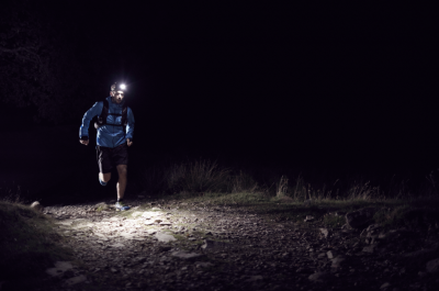 CONSEJOS PARA CORRER DE NOCHE